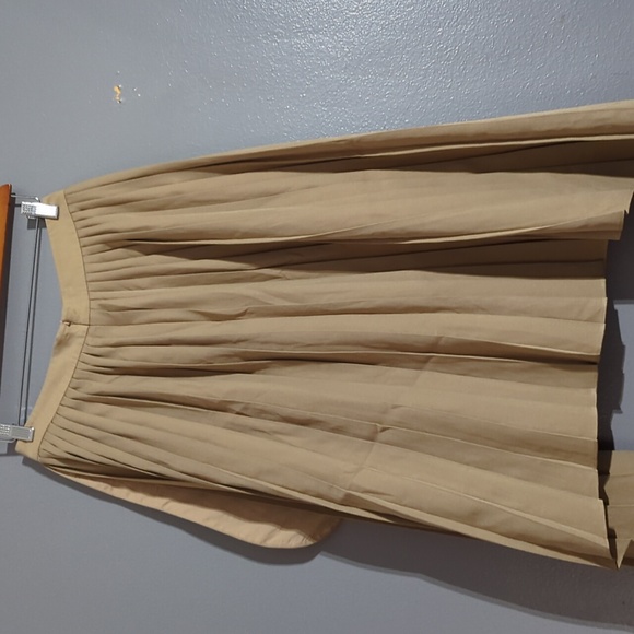 COPY - Anthropologie Peated lHigh-Low Skirt - Picture 5 of 10